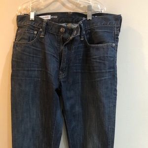 Standard Fit Men’s Jeans